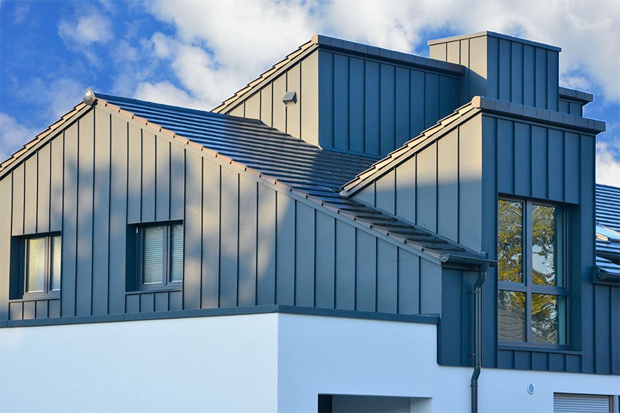 2022-12-20-Great-Northern-Metal-Co-Metal-Siding vertical metal siding