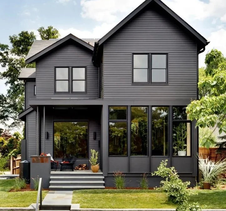 A 2026 Master Guide to Black Exterior Paint for Amazing Austin Home Exteriors
